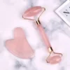 Set de rodillo y tabla de raspado Gua Sha rosa para masaje facial de belleza cuarzo rosa exótico - Imagen 4