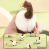 1pc Juguete de peluche de gatito negro y blanco moviendo la cola, lindo gatito que puede moverse - Imagen 3